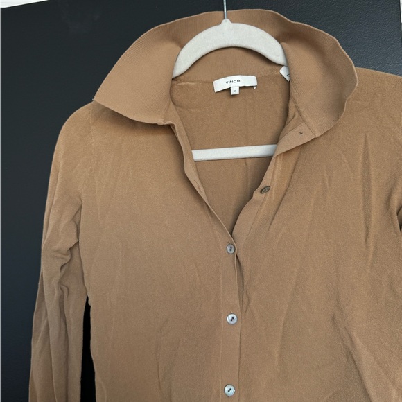 VINCE Button Down Seamless Cardigan in Beige, Size XS - Picture 1 of 4